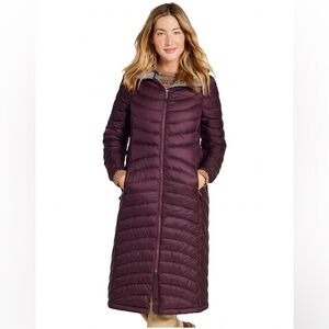 L.L.Bean Women's Ultralight 850 Down Filled Coat Long Puffer Parka Burgundy S